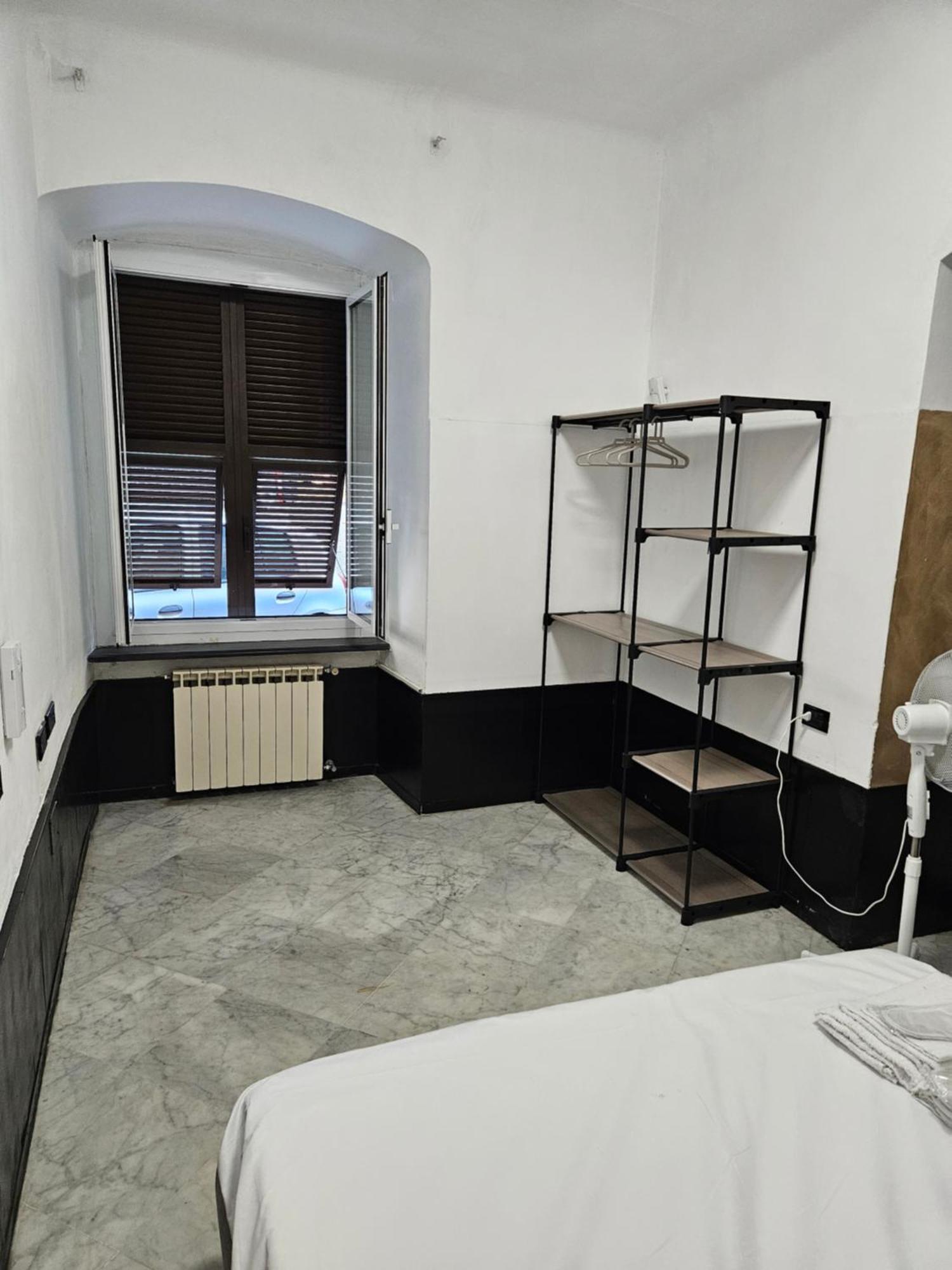 Casa Regis - Free Parking Guest house Genoa
